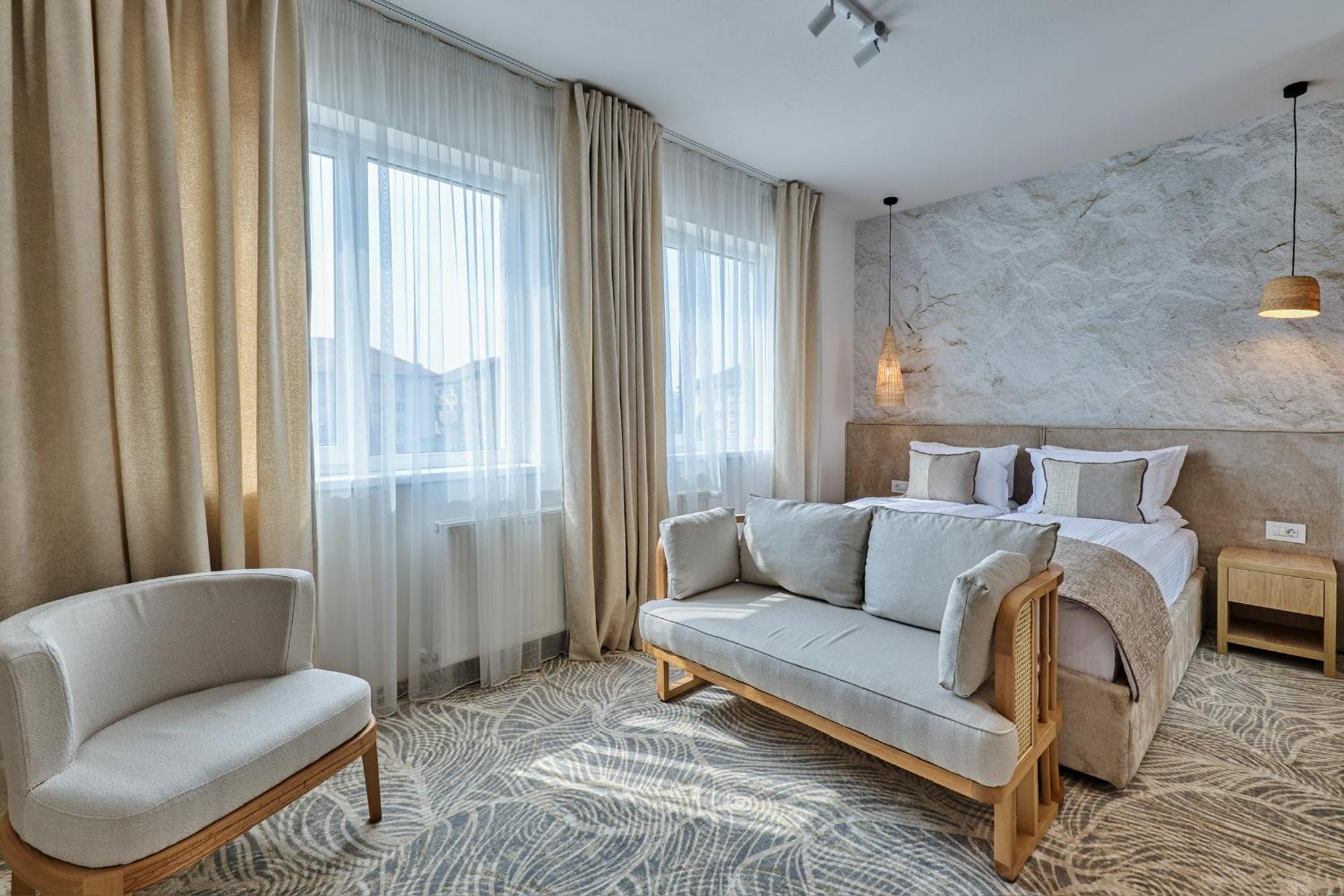Hotel Serenity Timişoara Exterior foto
